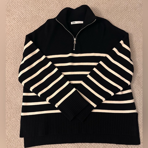 Zara Gray Ribbed Knit Sweater - Picture 1 of 3